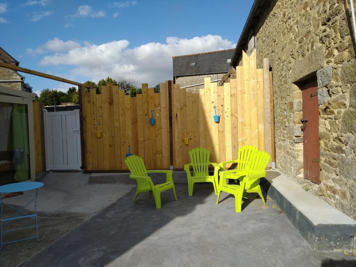 Do Mi Si La Do Re Gite Partage Saint-Carreuc Exteriér fotografie